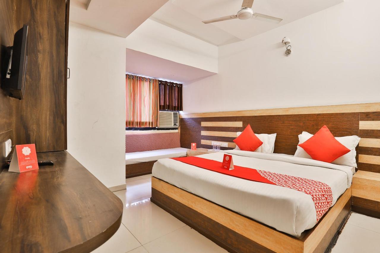 Oyo 8758 Hotel Swagatam Ahmedabad Exterior photo